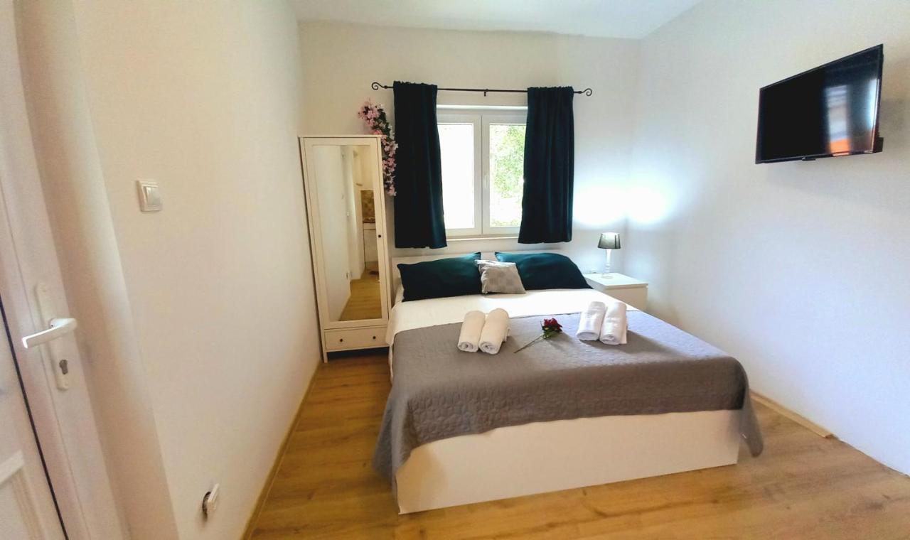 Apartmani Omrcen Baška Voda Zimmer foto