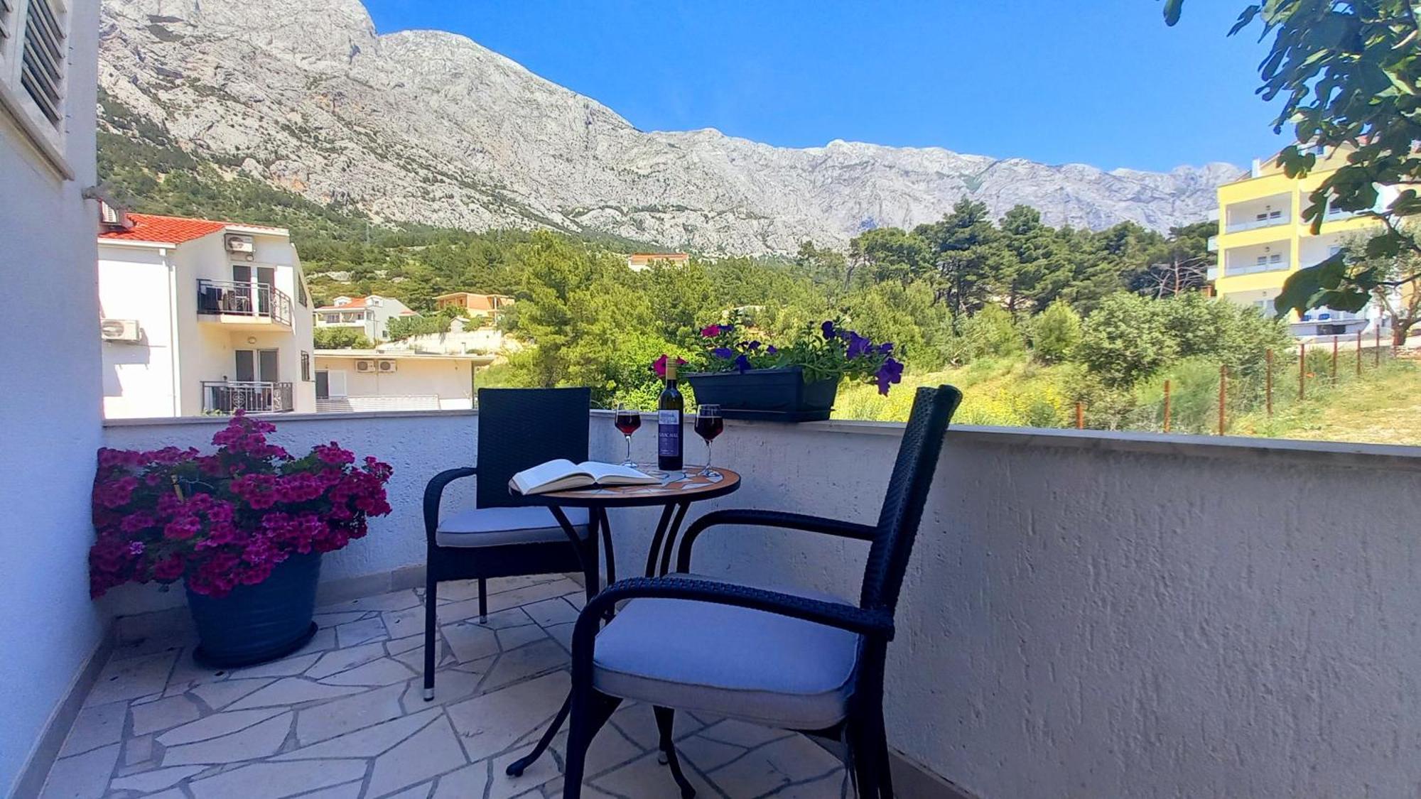 Apartmani Omrcen Baška Voda Zimmer foto